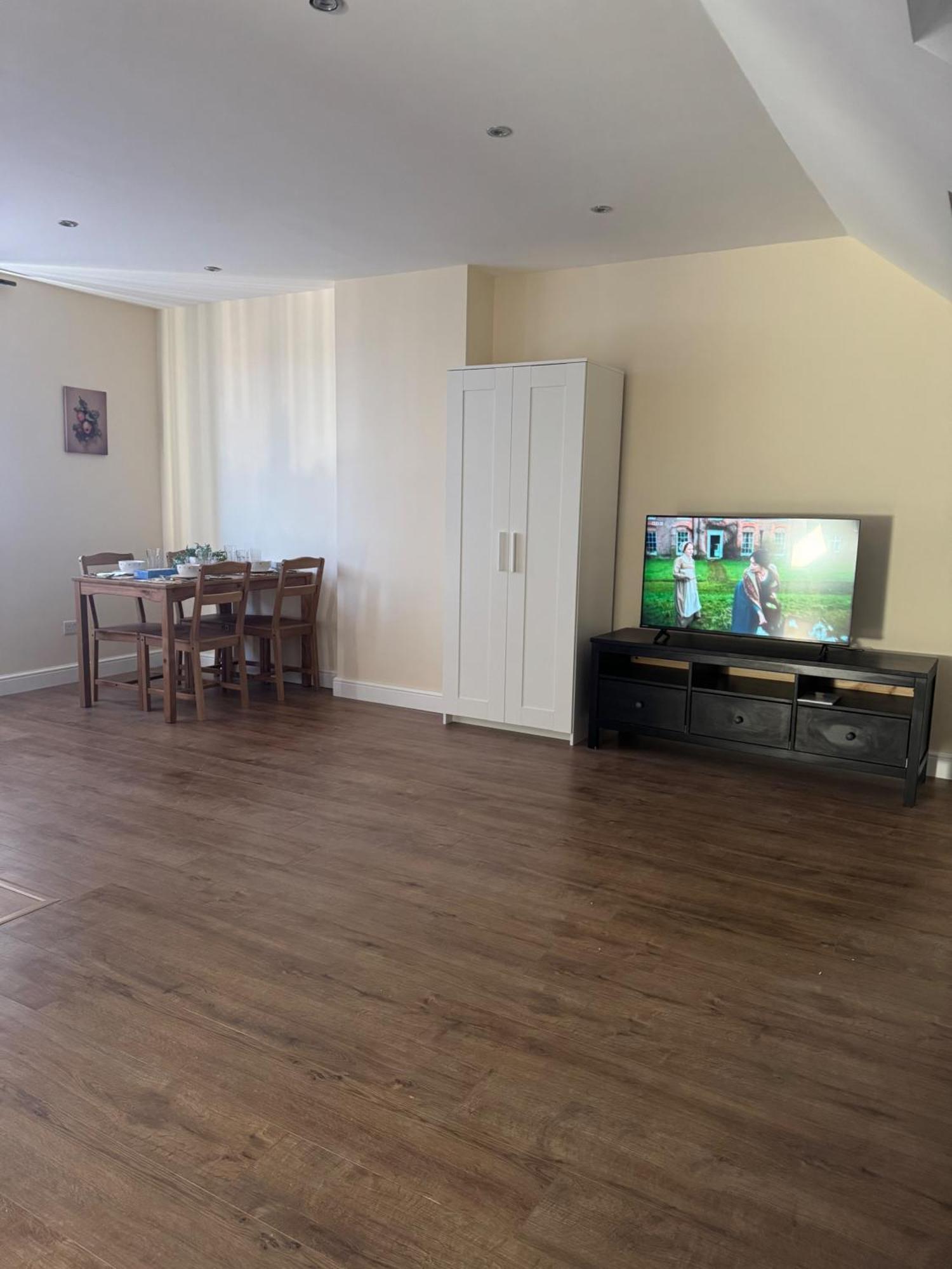 Apartment 1 Bed Beautiful Nw2 London