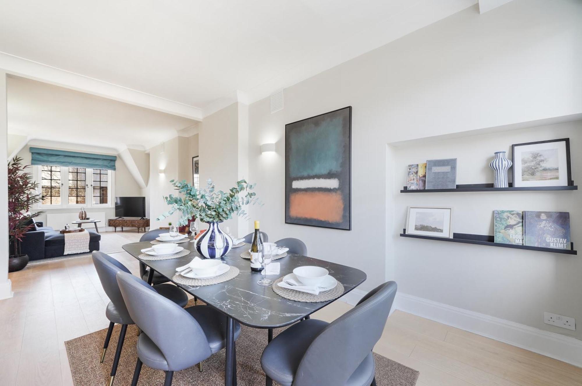 Stylish Family Near Kensington High Street Apartment London