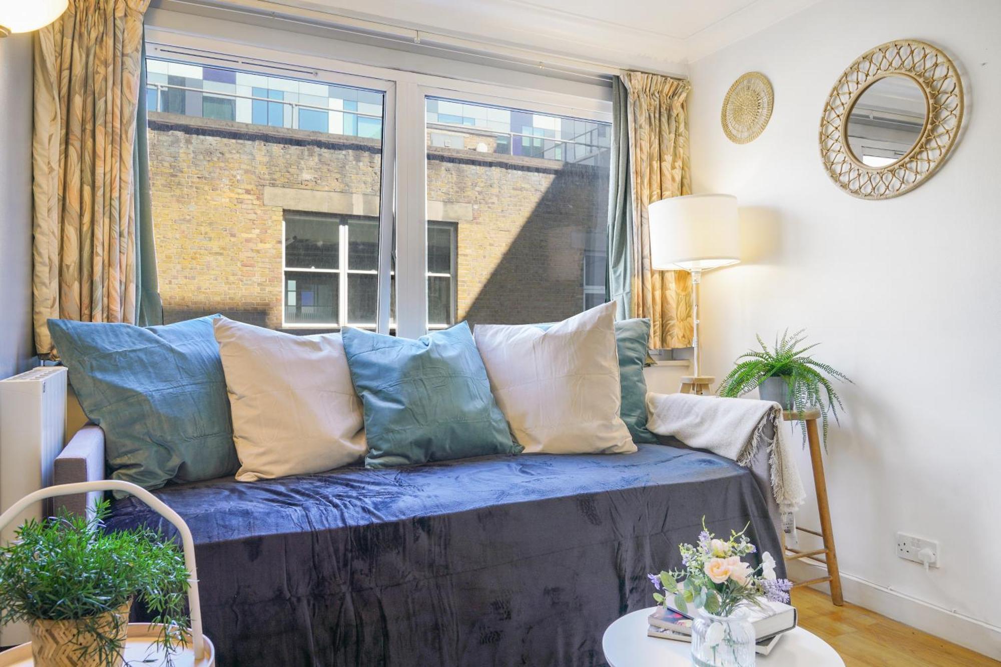 Luxury 2br - Steps From Oxford Circus & Soho Apartment London