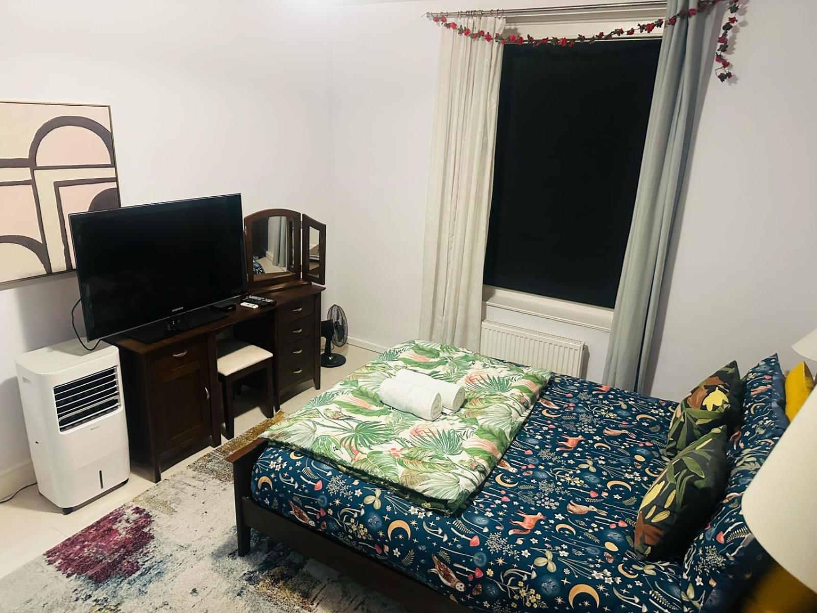 Lovely Quiet Spacious Around Little Venice Desirable Location Very By Ricky & Giustina Londres