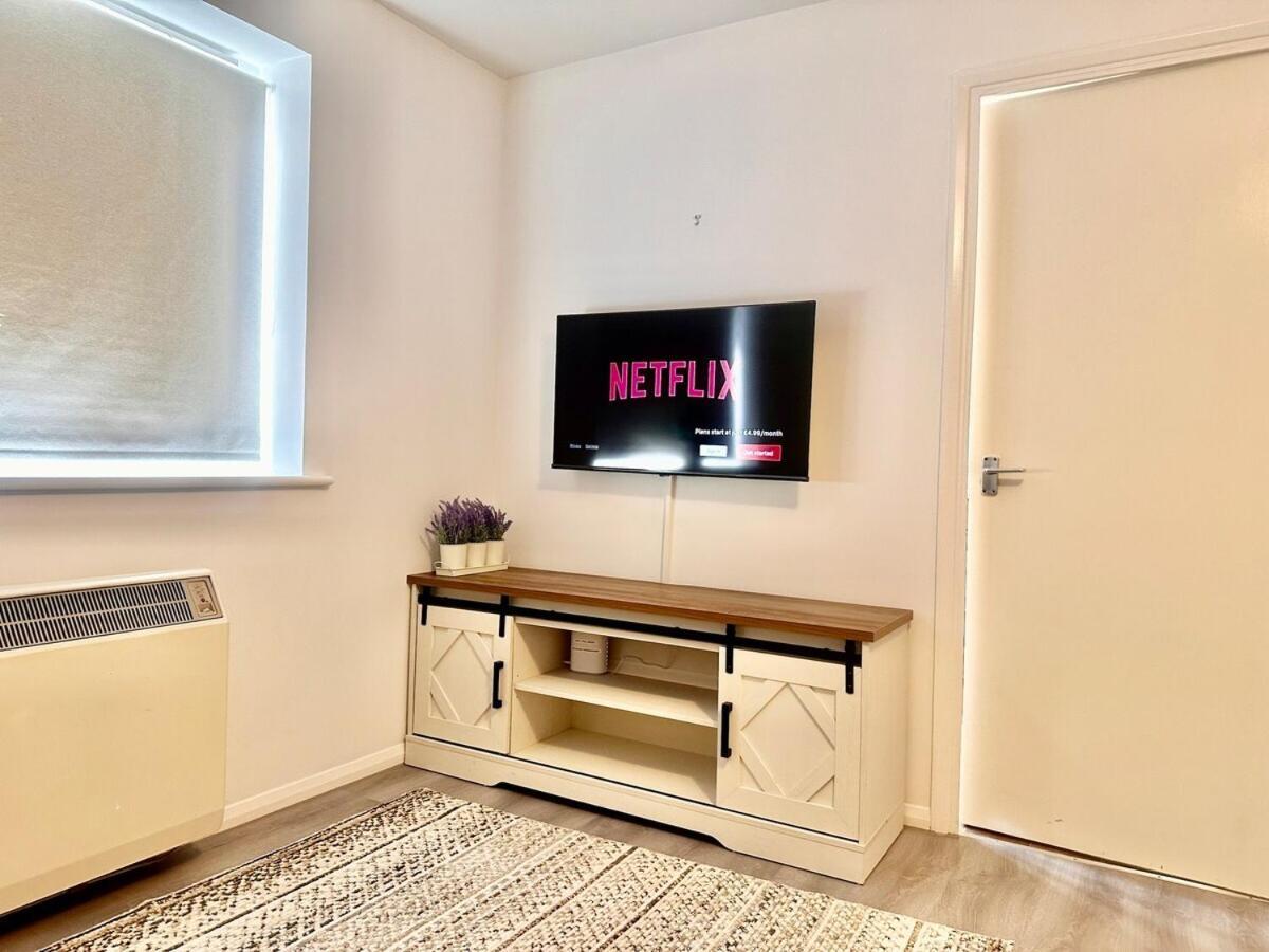 Cosy One Bedroom - Docklands