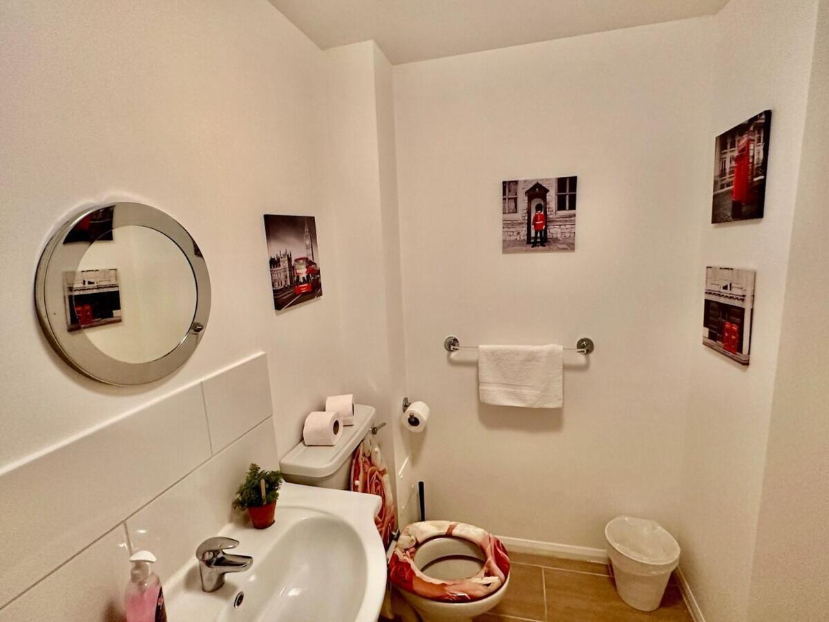 Cosy One Bedroom - Docklands
