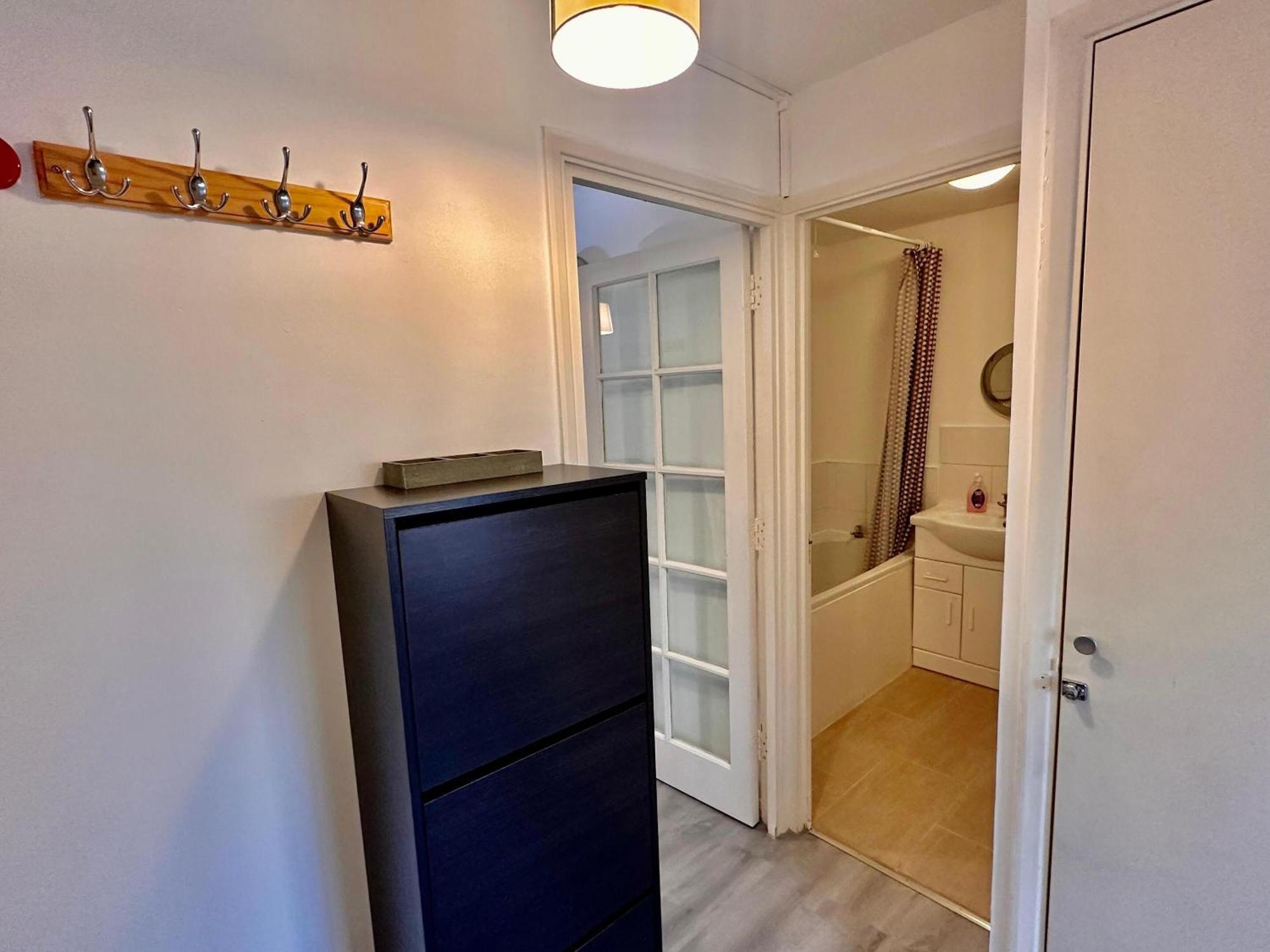 Apartment Cosy One Bedroom - Docklands London