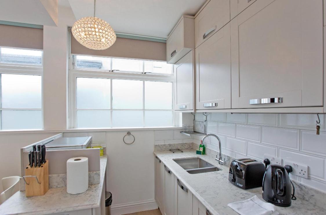 Cosy 2 Bed Modern Mews - Kings Cross London