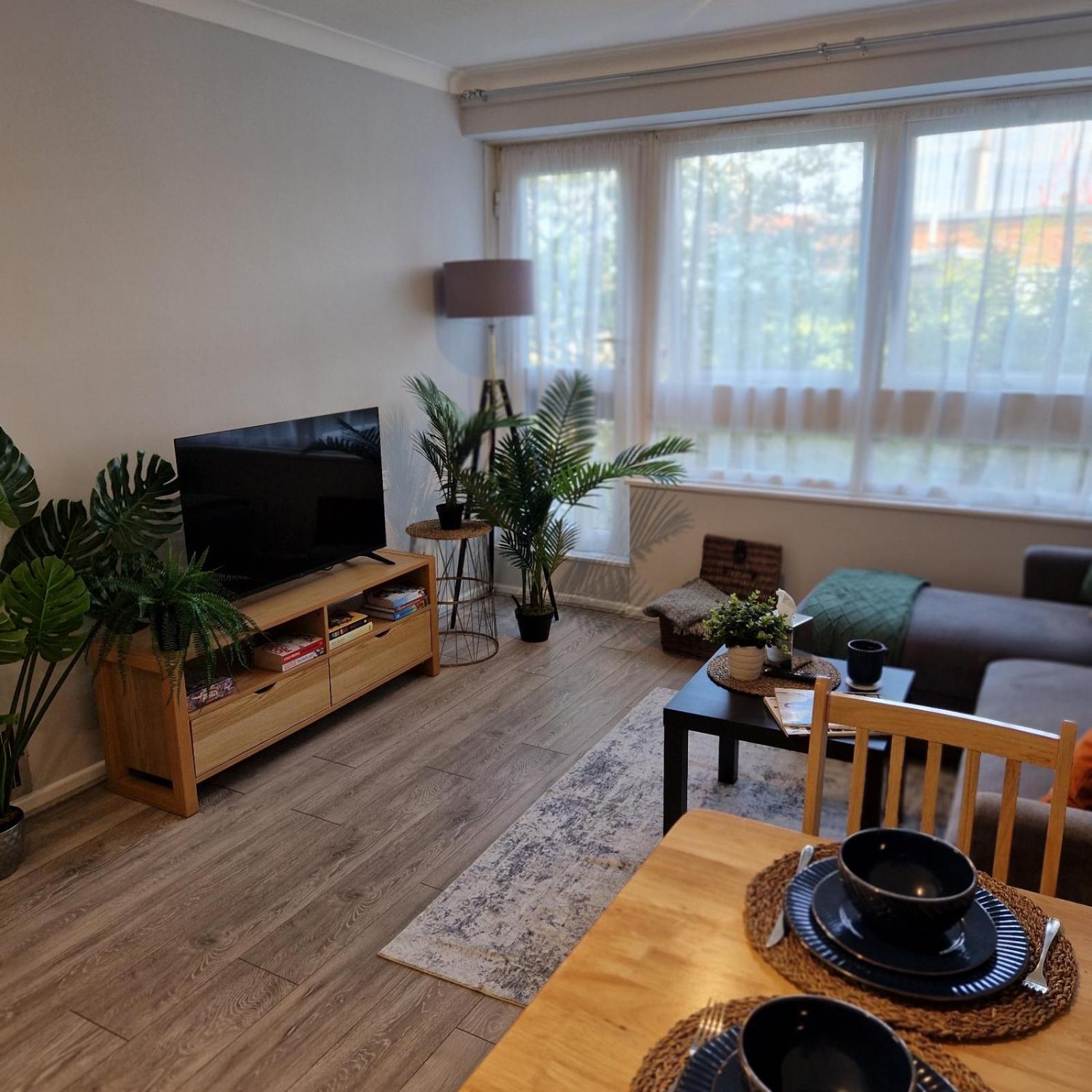 Modern Spacious 1 Bed Flat Westfield Shepherds Bush Free Wifi Apartamento