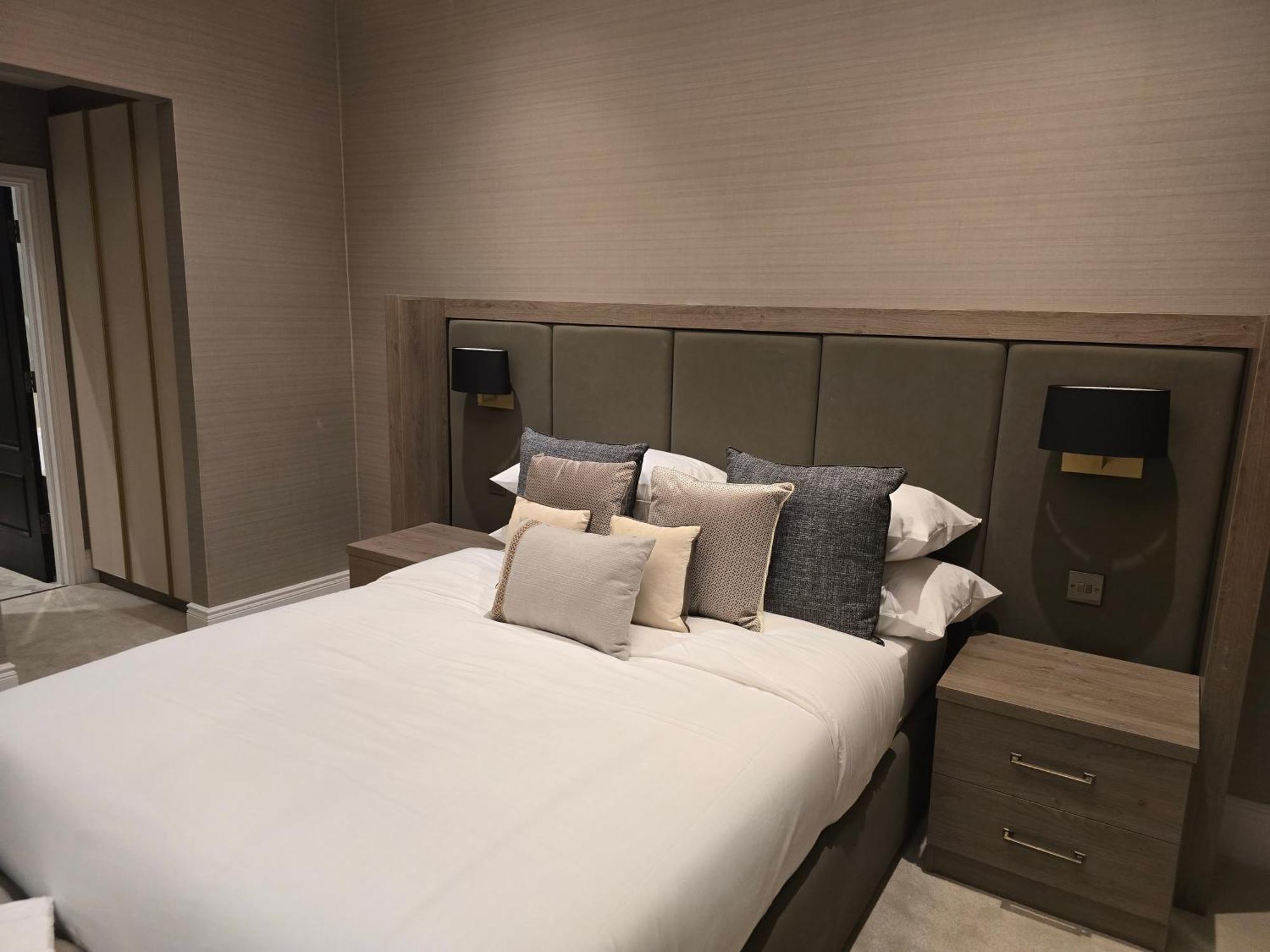 Charles Of Mayfair * London