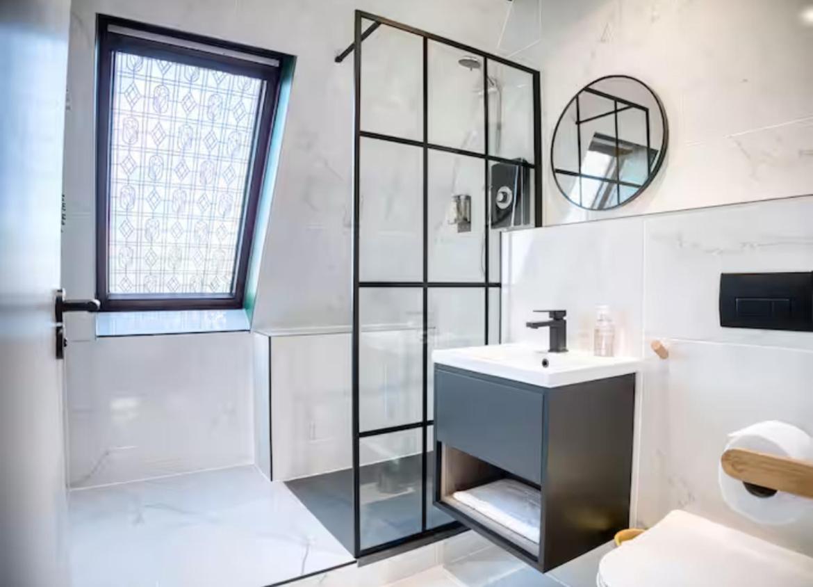 The Zen Den With Hot Tub And Garden Ferienhaus London