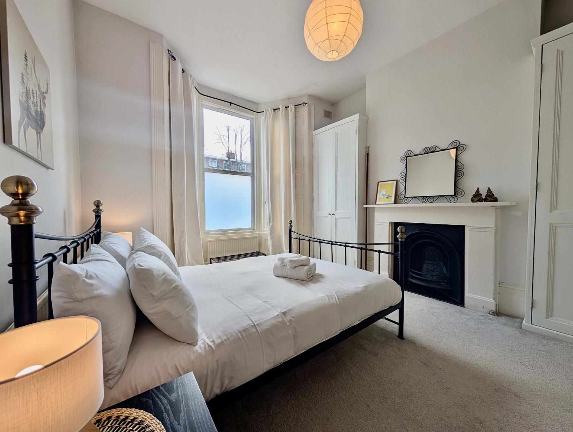 Chic & Modern Flat In