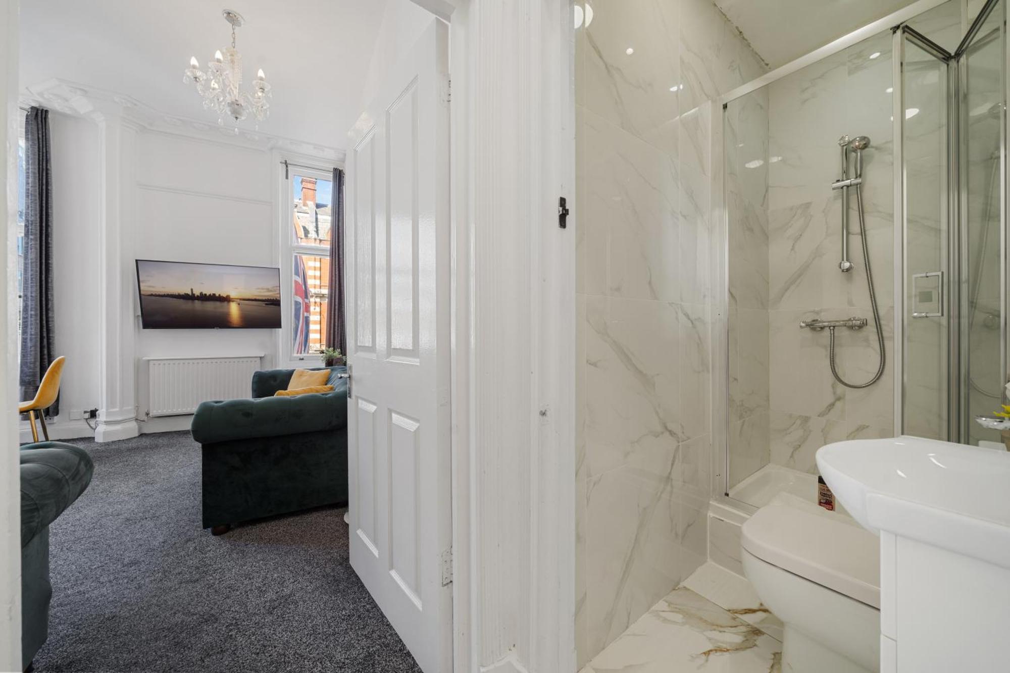Spacious 3-bedroom In Exclusive Mayfair 7gc * London