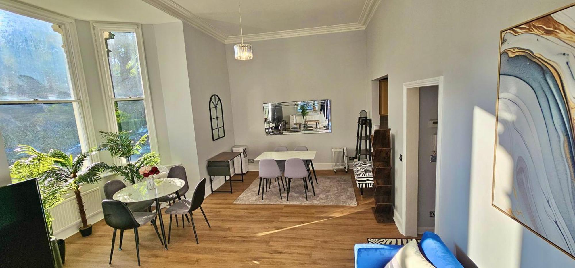 Kensington 2Bed Stucco Bright Large High Ceilings - Luxurylondonstays Apartment London