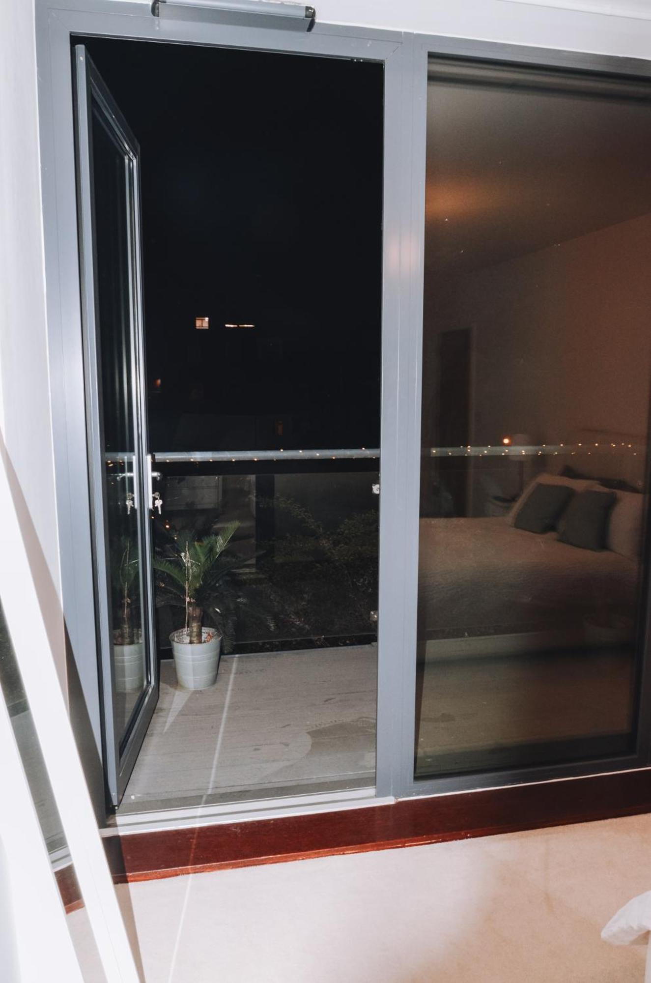 Apartment Spacious And Luxury 2 Bed 2 Bath Just 5 Minutes Walk From The Underground