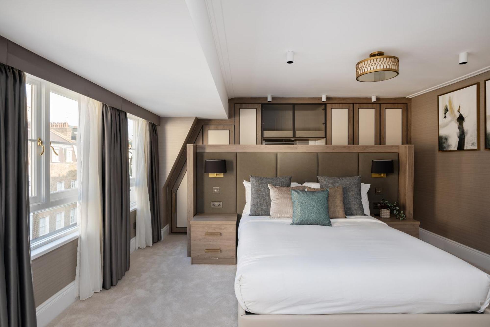 Charles Of Mayfair *