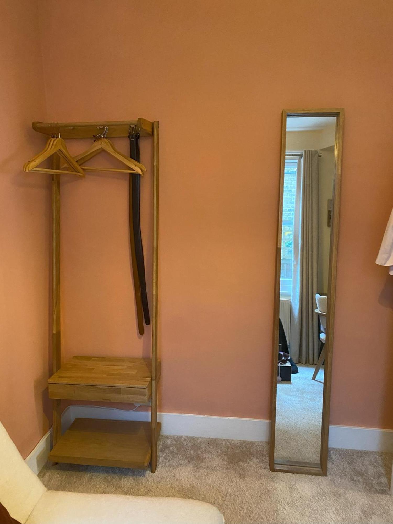 Cosy Earlsfield Pad With Garden *