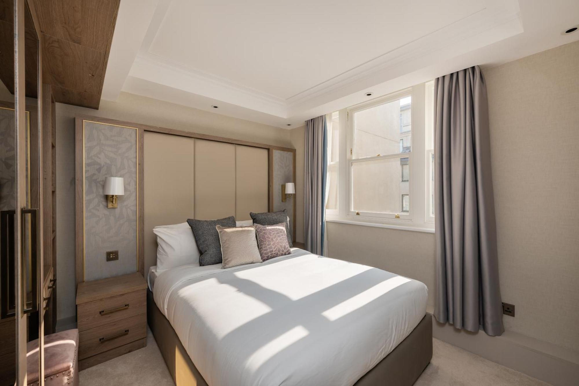 Charles Of Mayfair *
