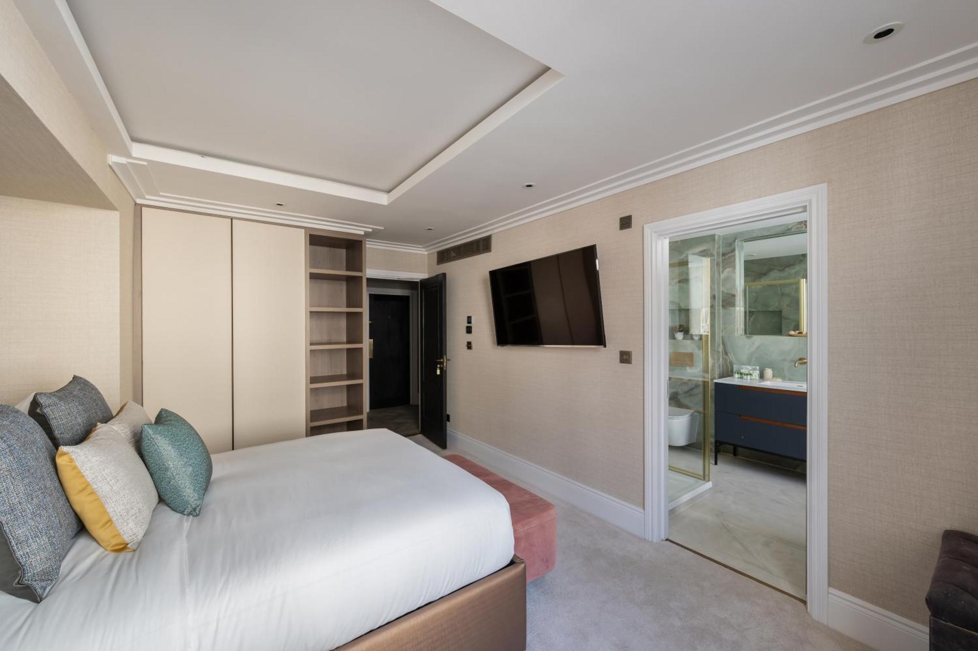 Charles Of Mayfair Apartment London