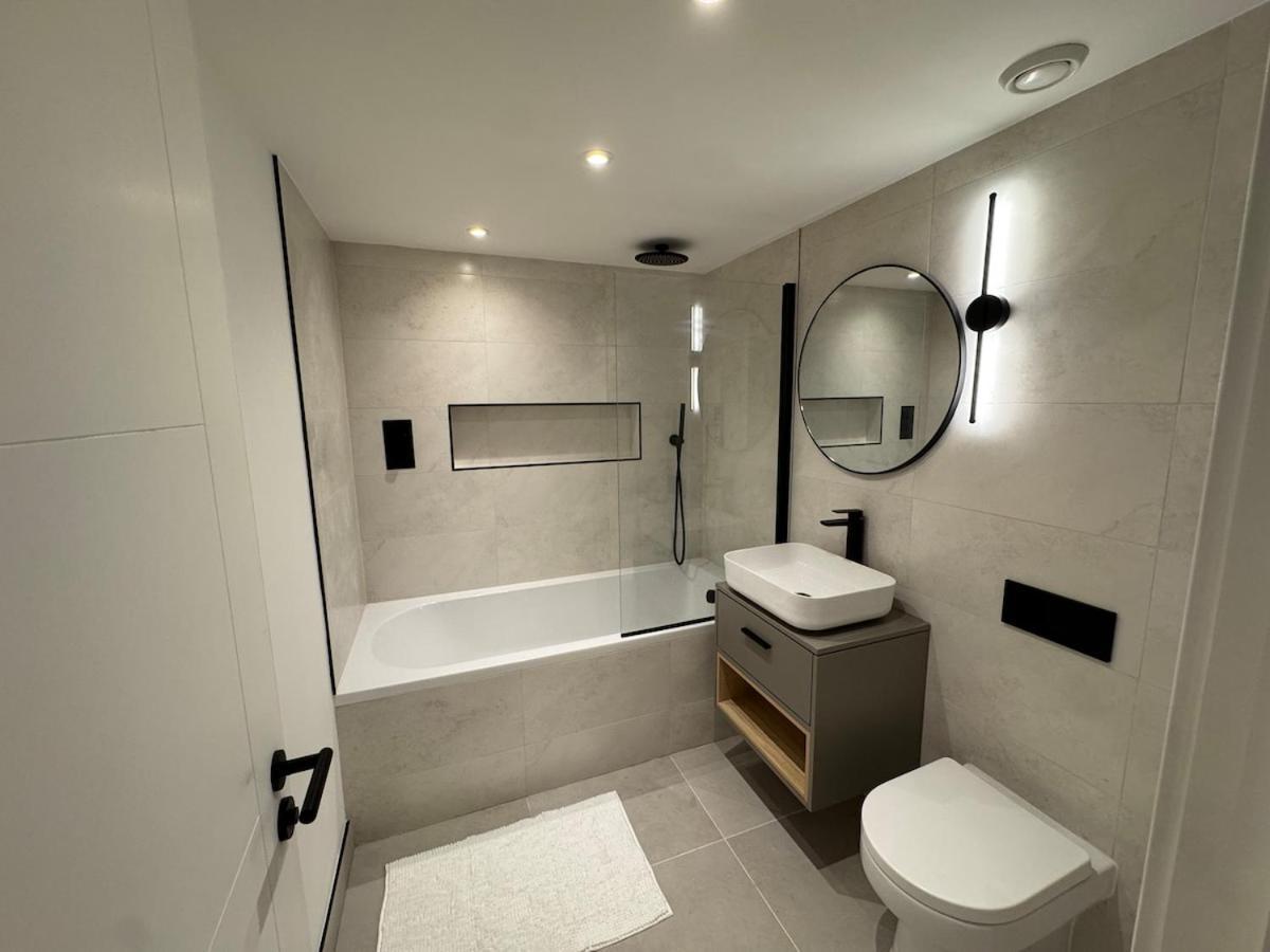 Luxury, Spacious In Fulham