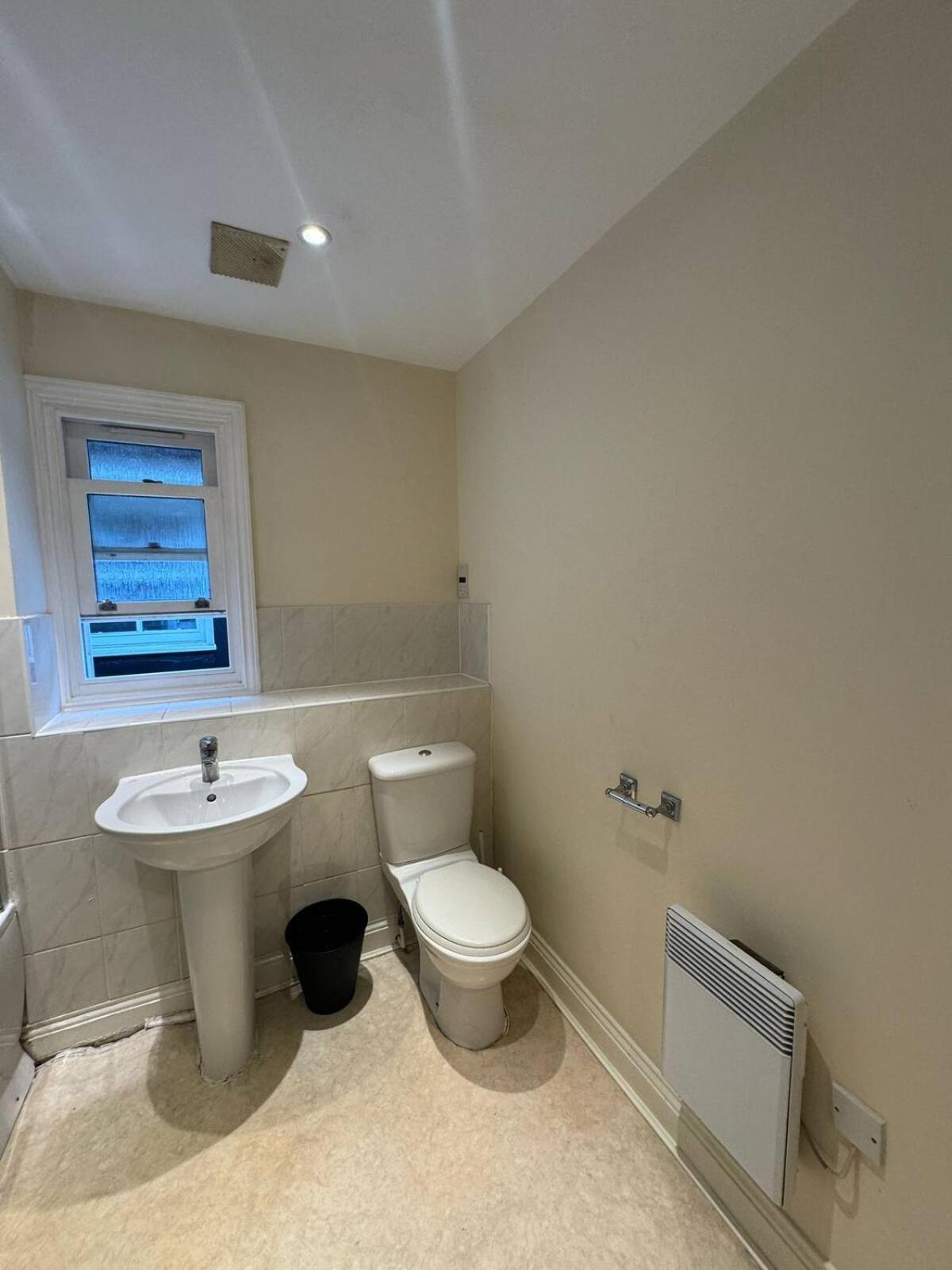 Apartment Tranquil In Residential Area Near Everything London