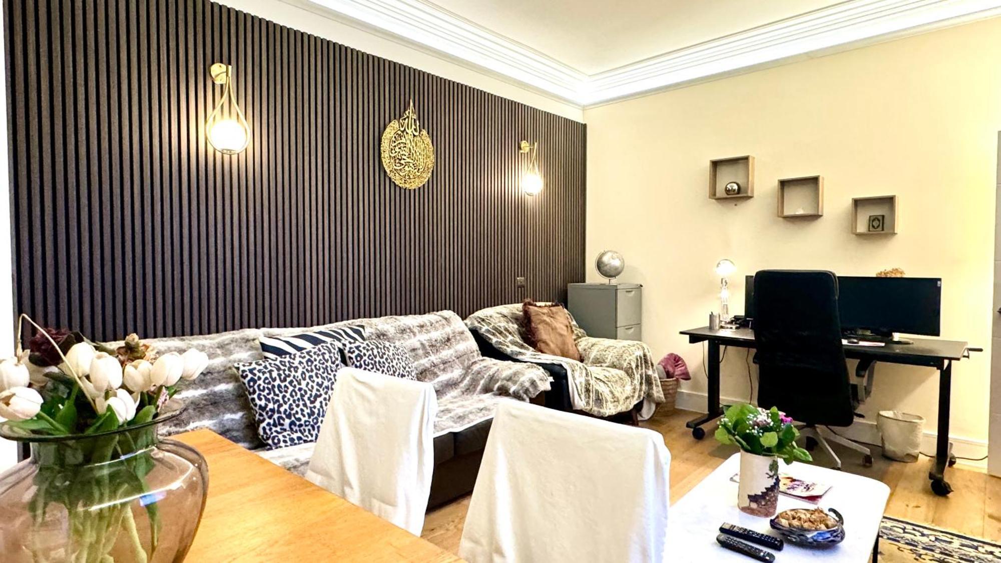 2 Bedroom In South Kensington By Wild Apartment *