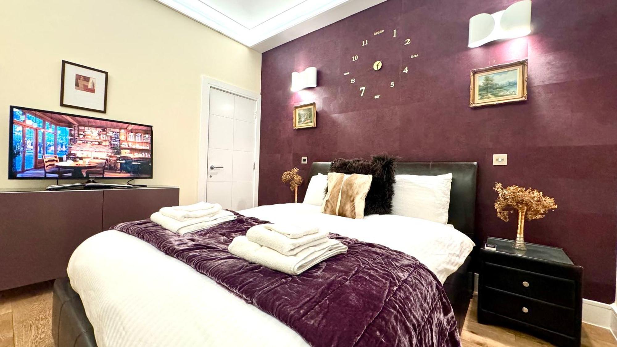 2 Bedroom In South Kensington By Wild Apartment London