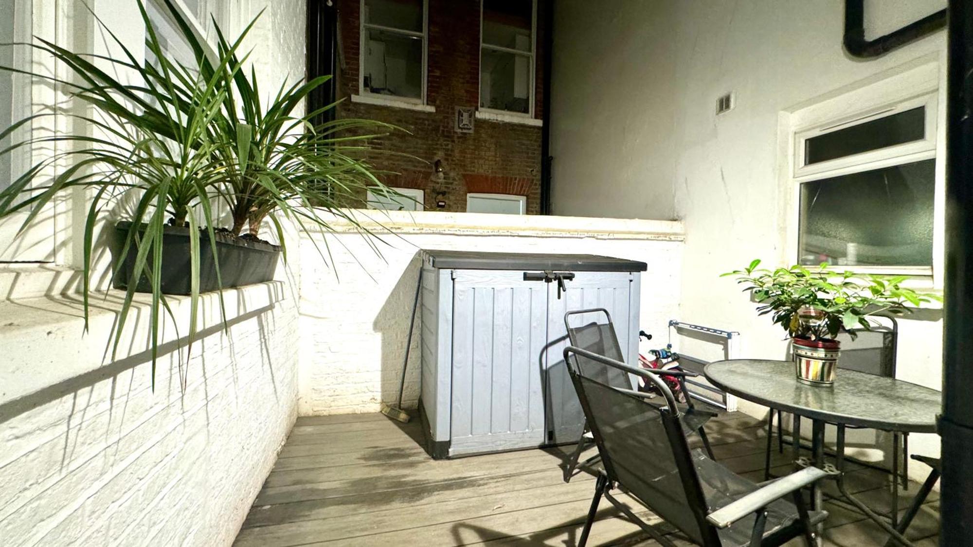 2 Bedroom In South Kensington By Wild * London
