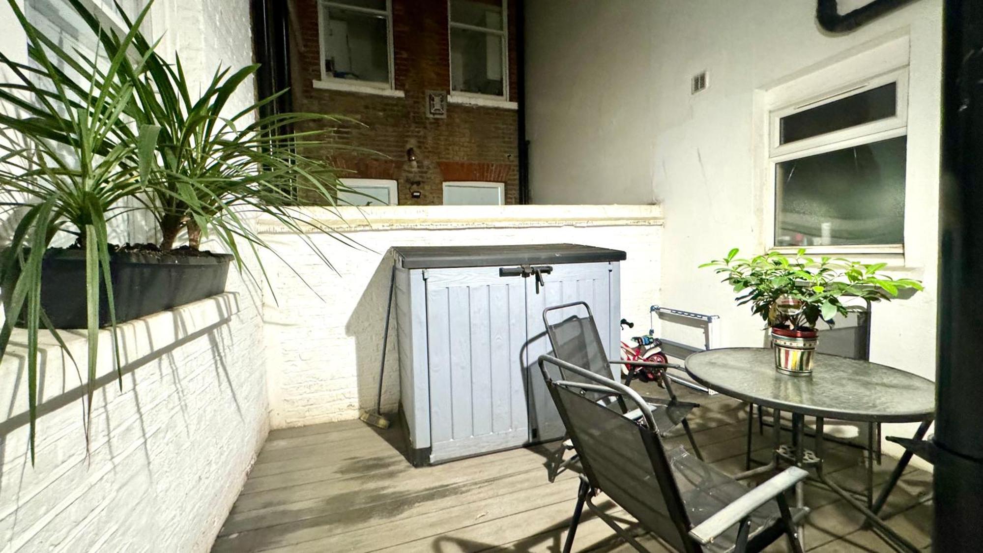 Apartment 2 Bedroom In South Kensington By Wild *
