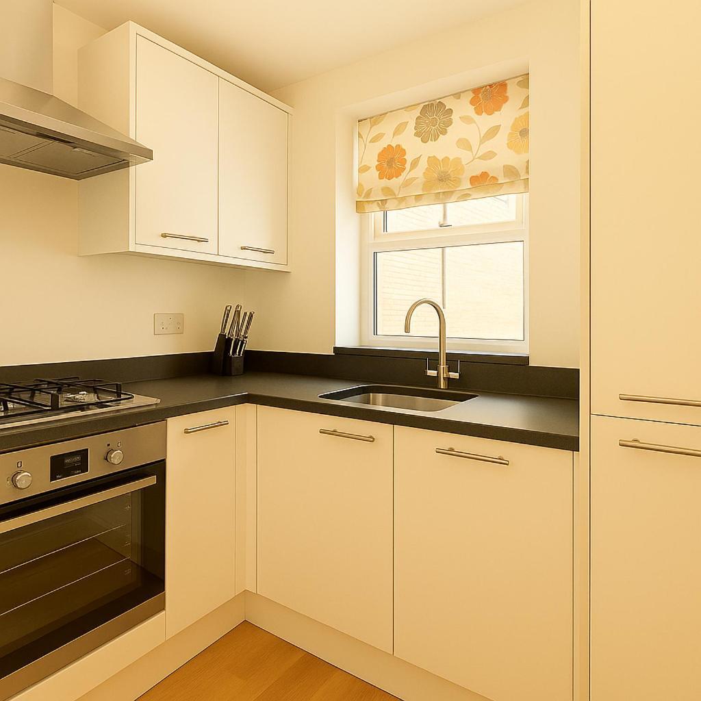 Elegant Urban Retreat Near Chelsea & Queenstown Road Station London