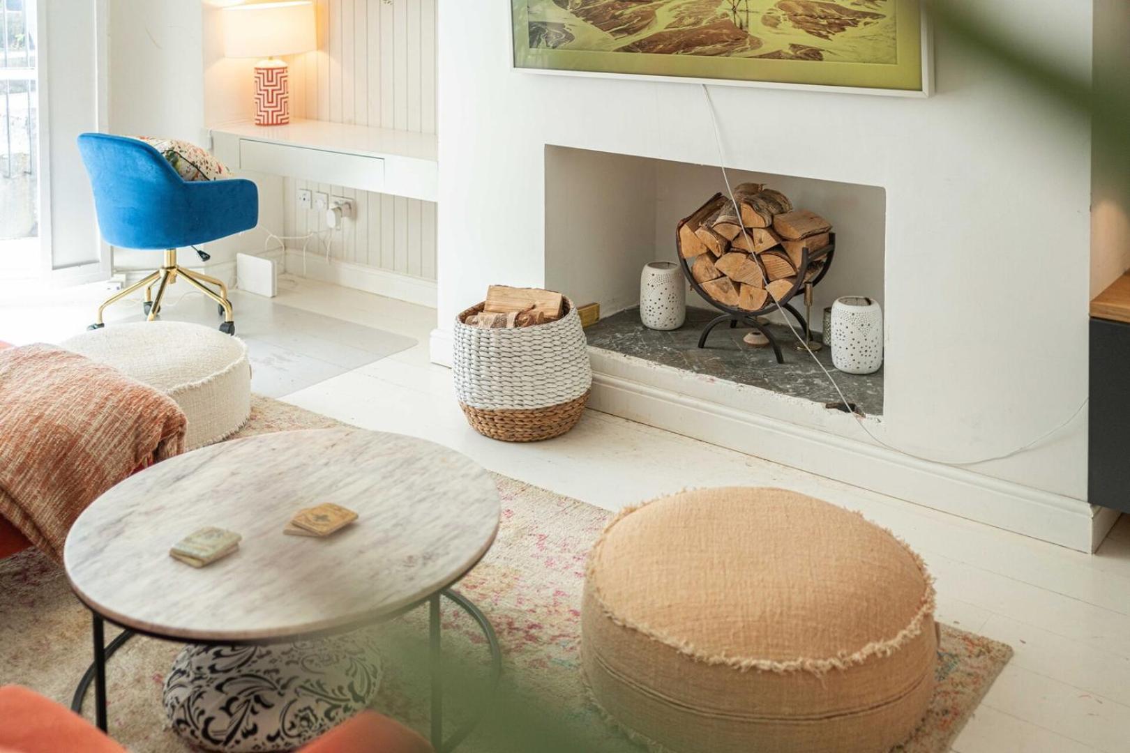 Stylish 2bd Garden Retreat: Bright & Elegant London