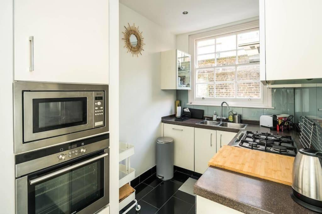 Elegant 2bd Duplex With Outdoor Patio/glass Canopy Londres