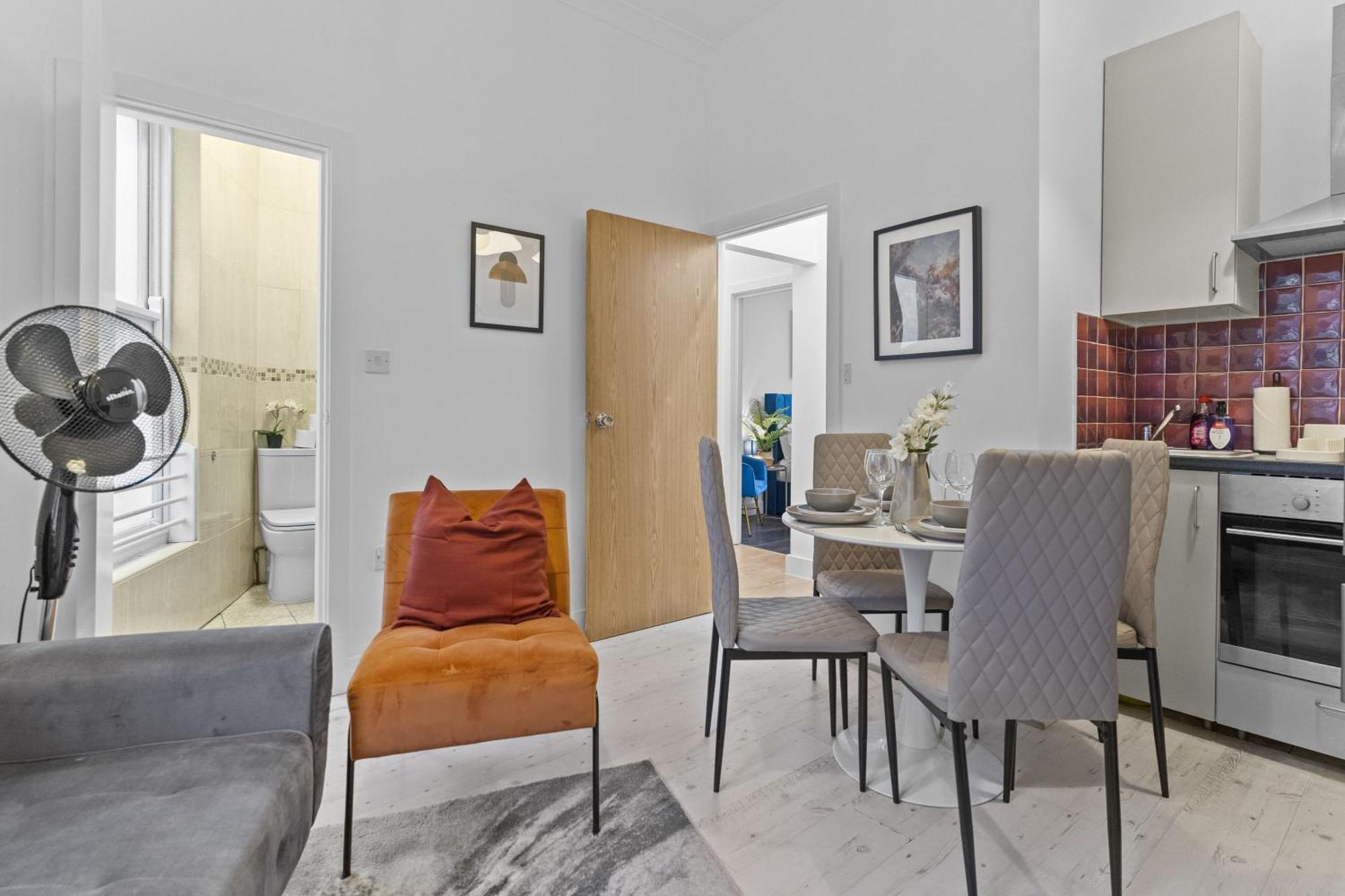Apartment Affordable 2bed And 3bed In E14