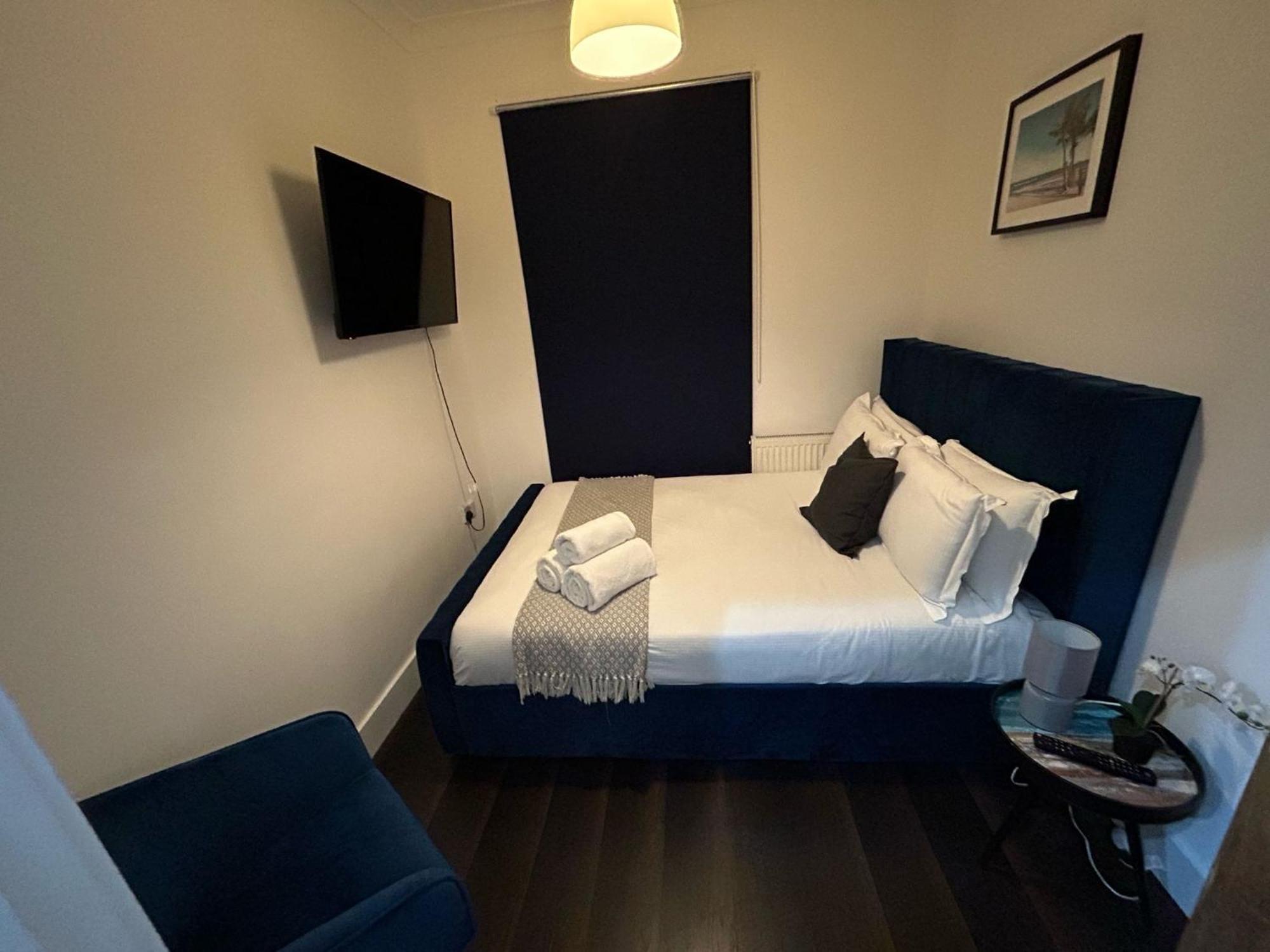 Affordable 2bed And 3bed In E14 Apartment London