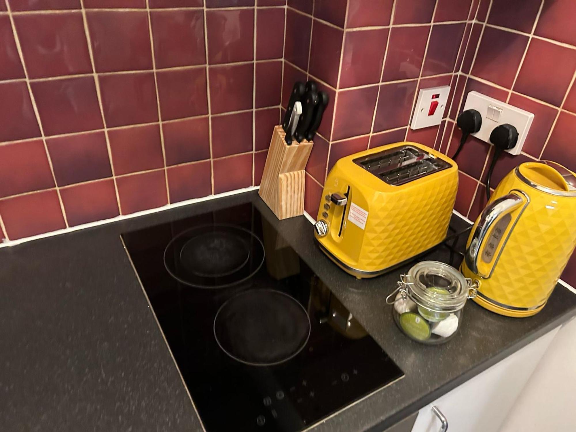 Apartment Affordable 2bed And 3bed In E14 *