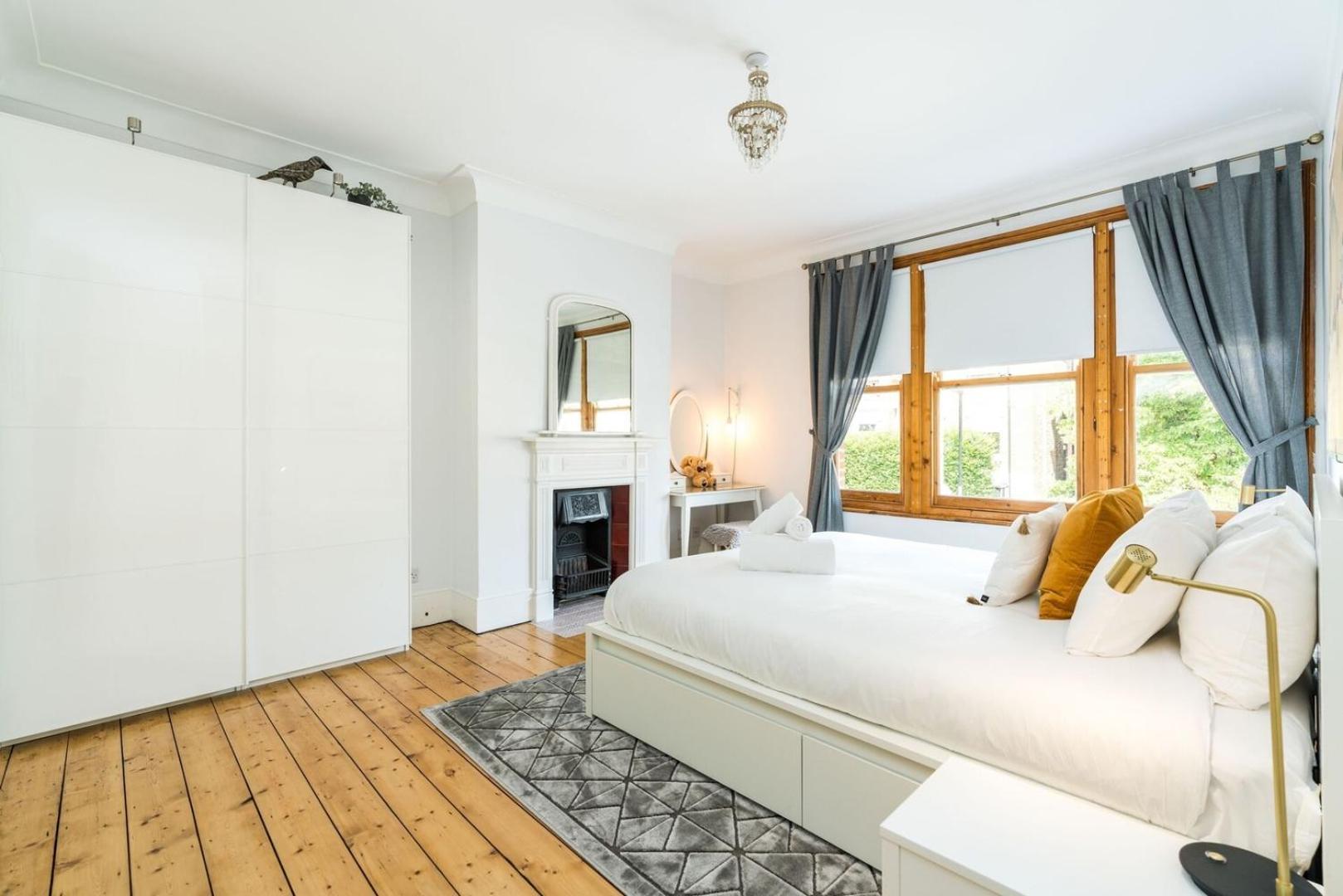 Beautiful 3bd Forest Hill South Holiday home *