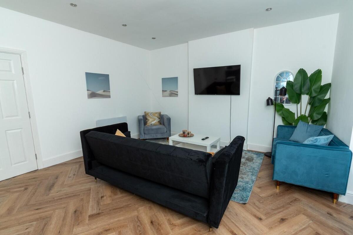 Tranquil 1bd In Action Apartment