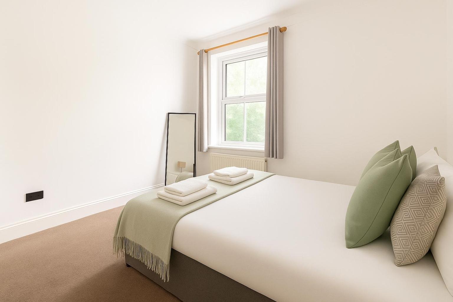 Comfortable In Prime Chiswick Location