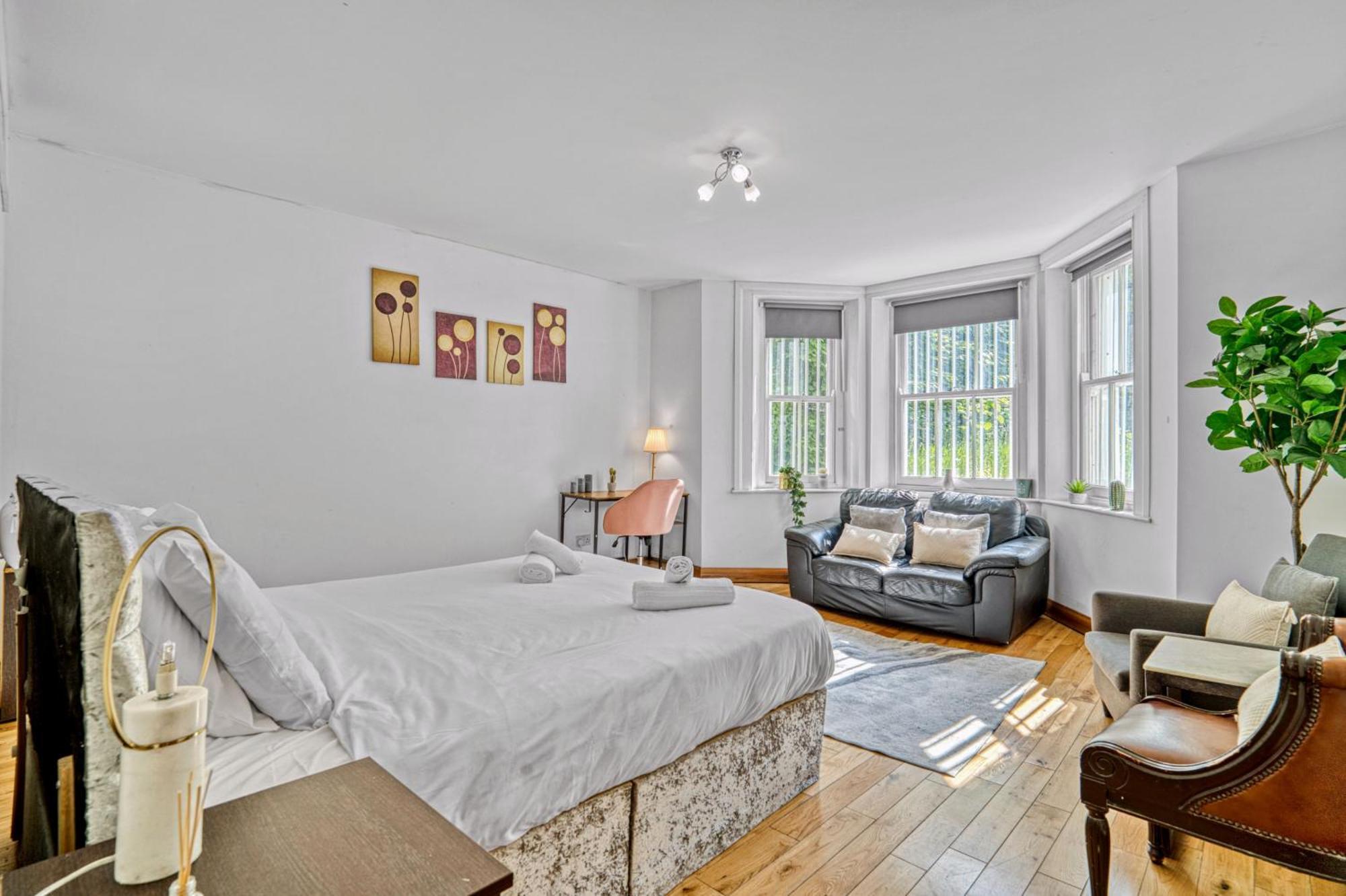 Casa de férias Charming 3br By Redcliffe Gdns Londres