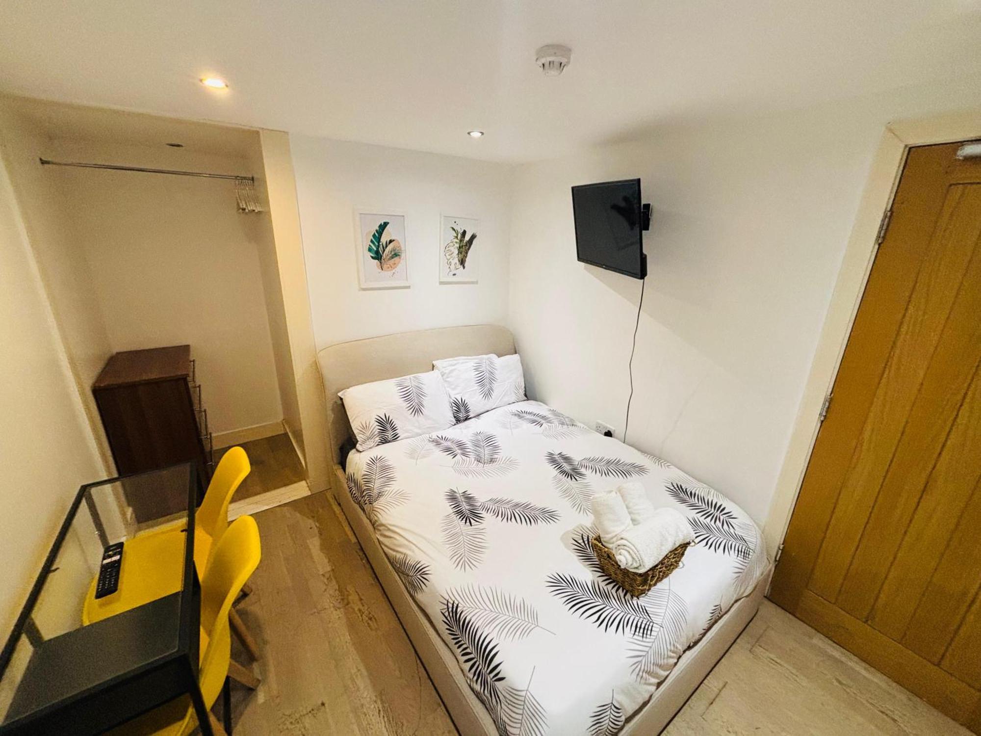 Stratford Nest Guest house *