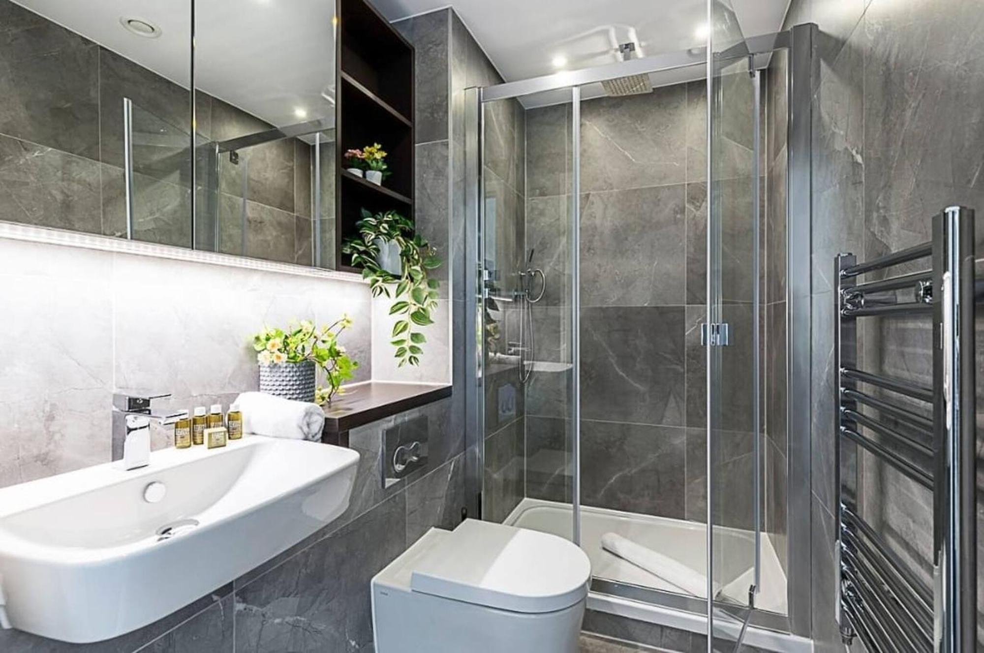 Apartment North Ken Vi - 2 Bedrooms - 2 Bathrooms - Balcony - Concierge London