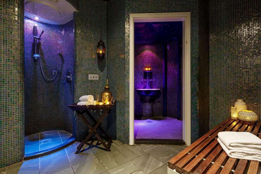 Radisson Blu Hotel, Canary Wharf East 4*