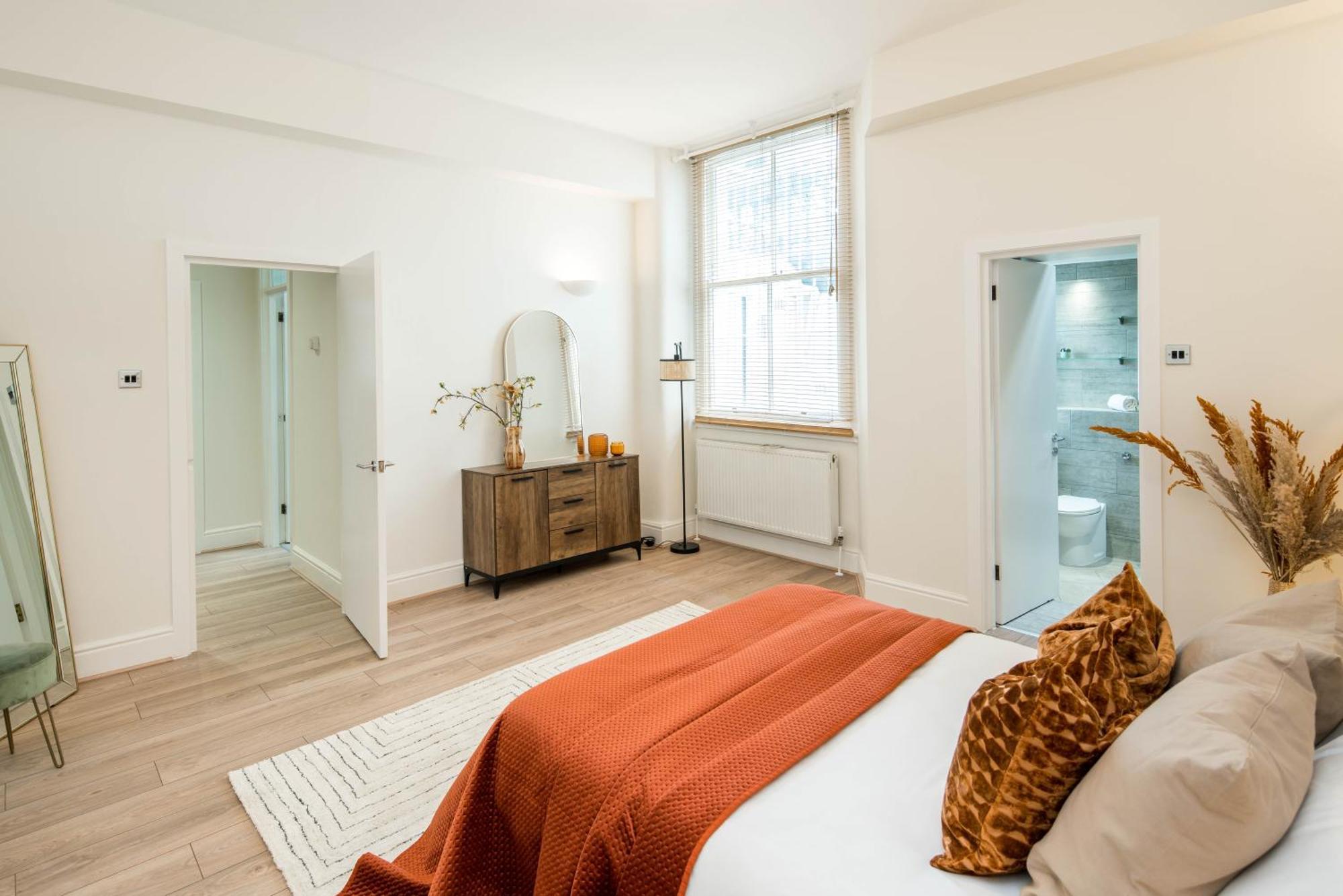 Apartment 4 Bed By Gloucester Road Station