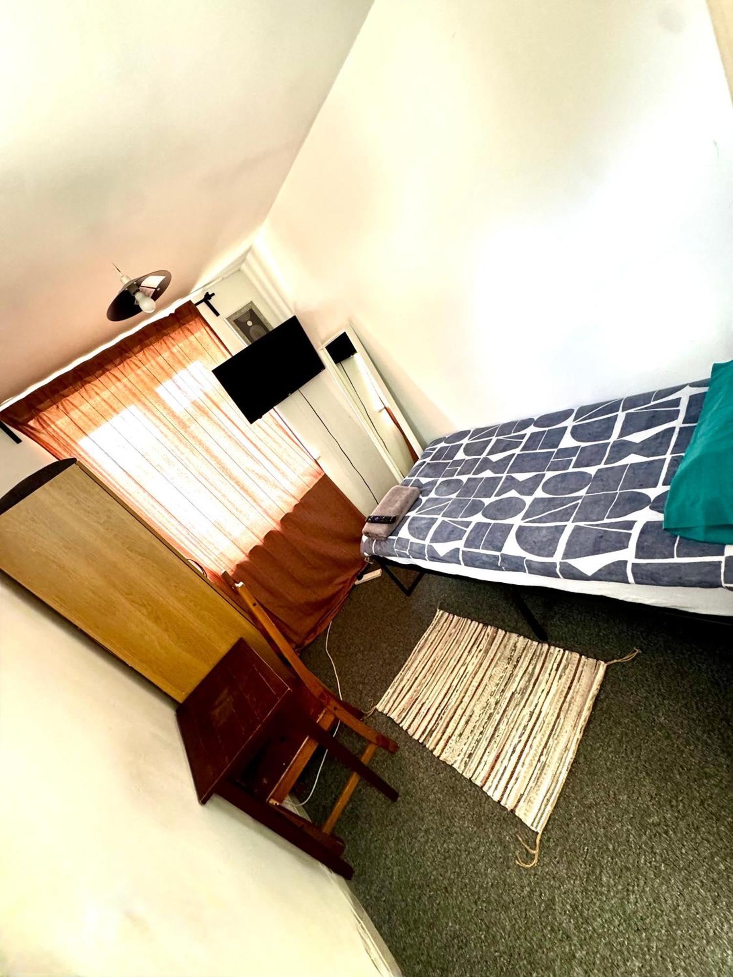Guest house Wembley *