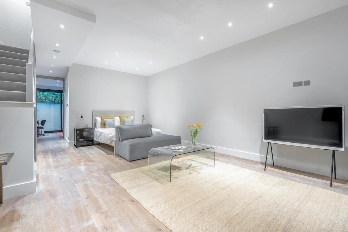 Stylish 3-Floor