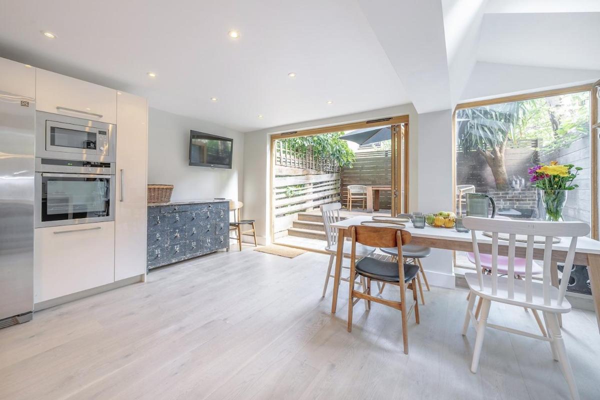 Stylish 3-Floor * London