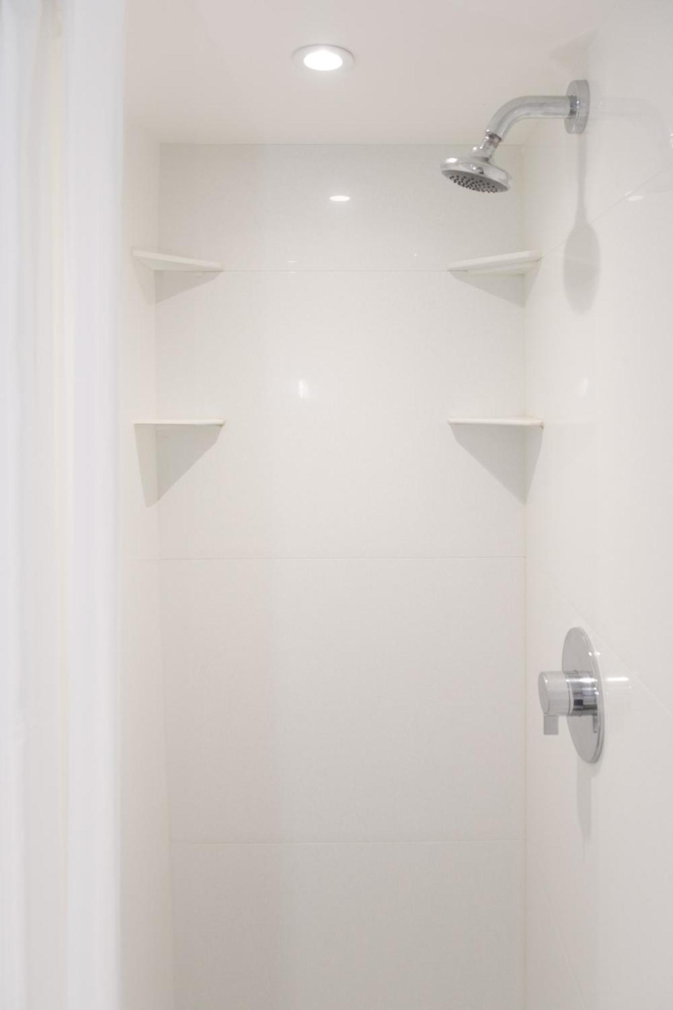 Astor Kensington *