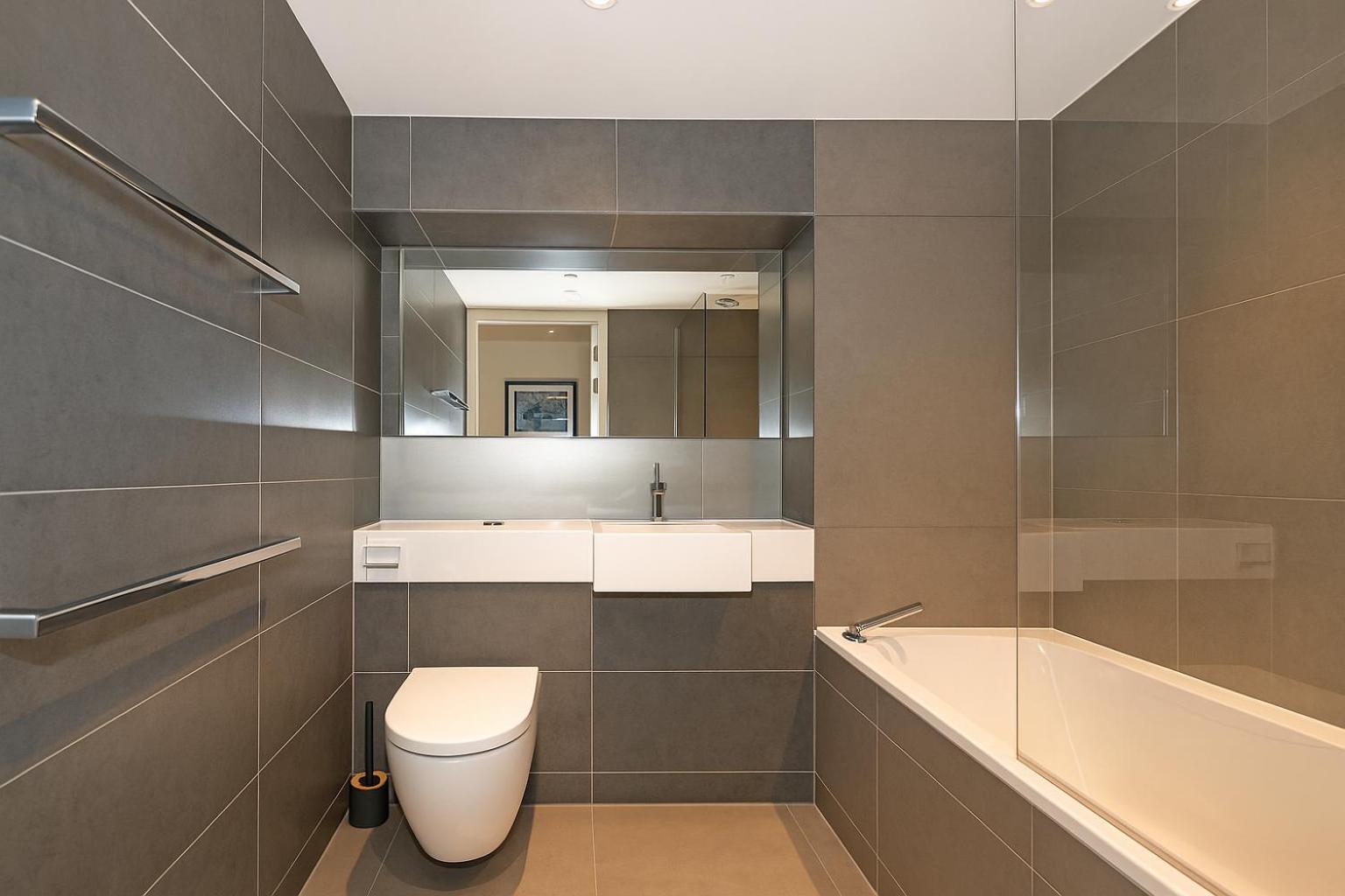 Two Bedroom Flat-heart Of London