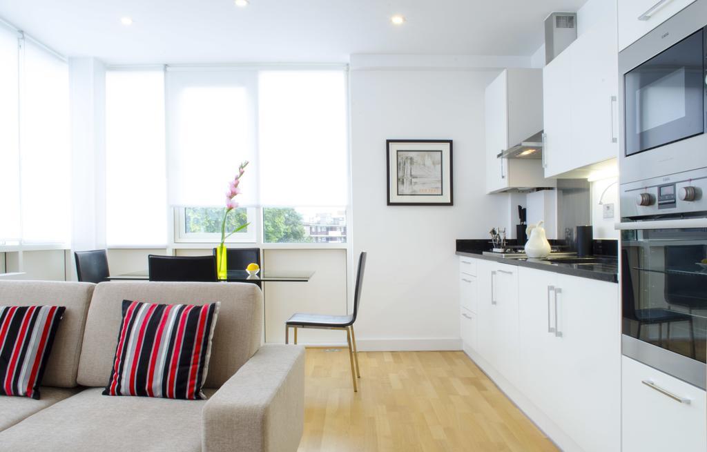 Old Street Apartment *