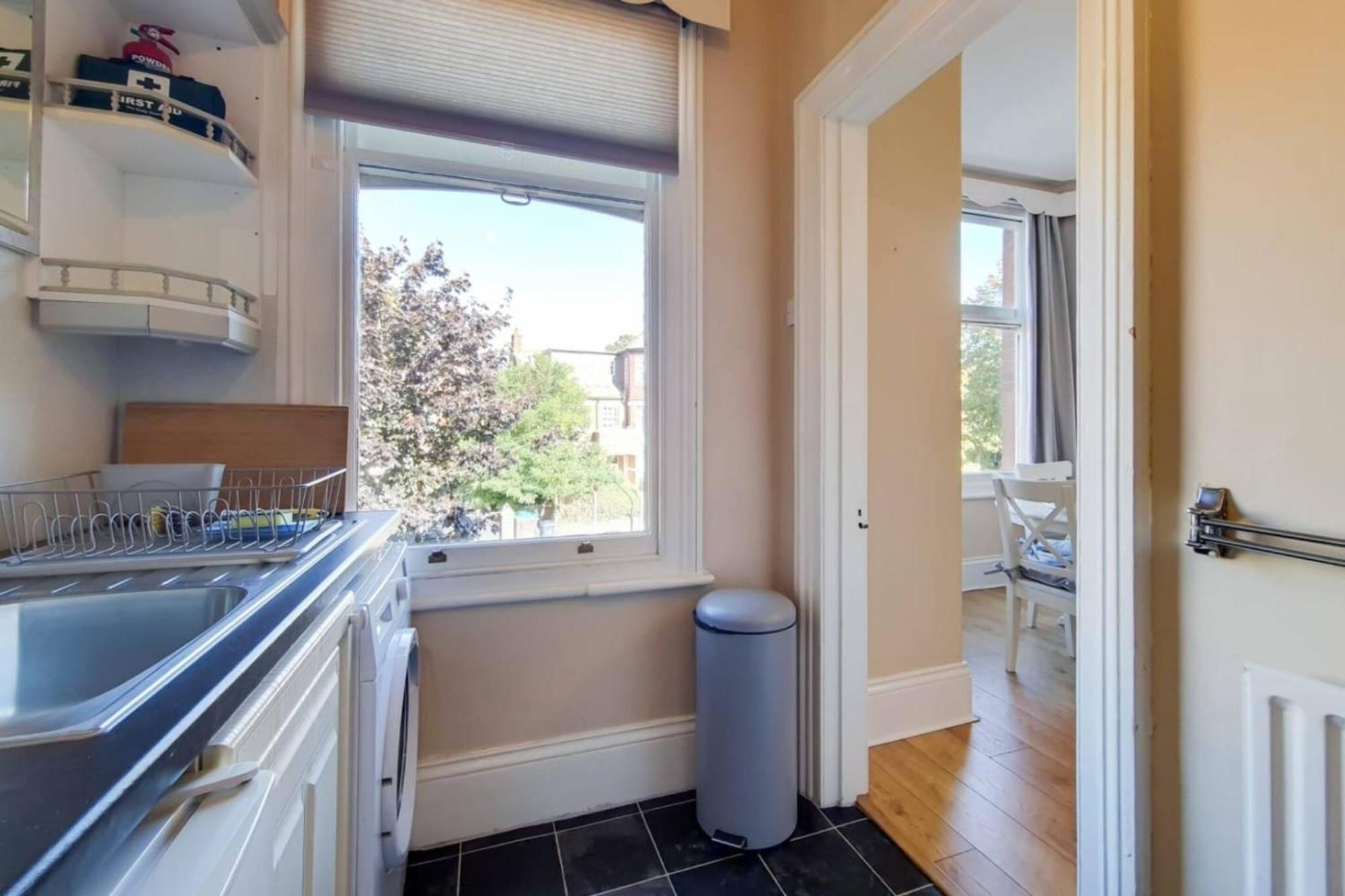 Apartment Spacious Ealing Broadway *