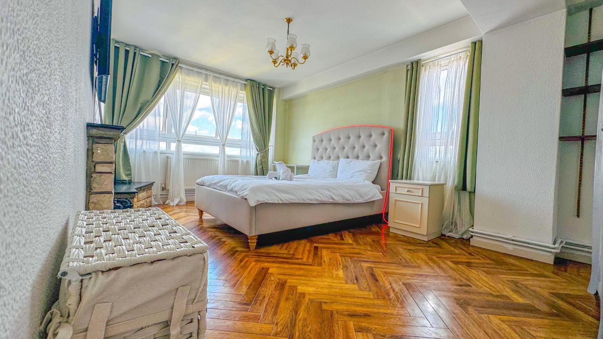 Private Double In Farringdon * London