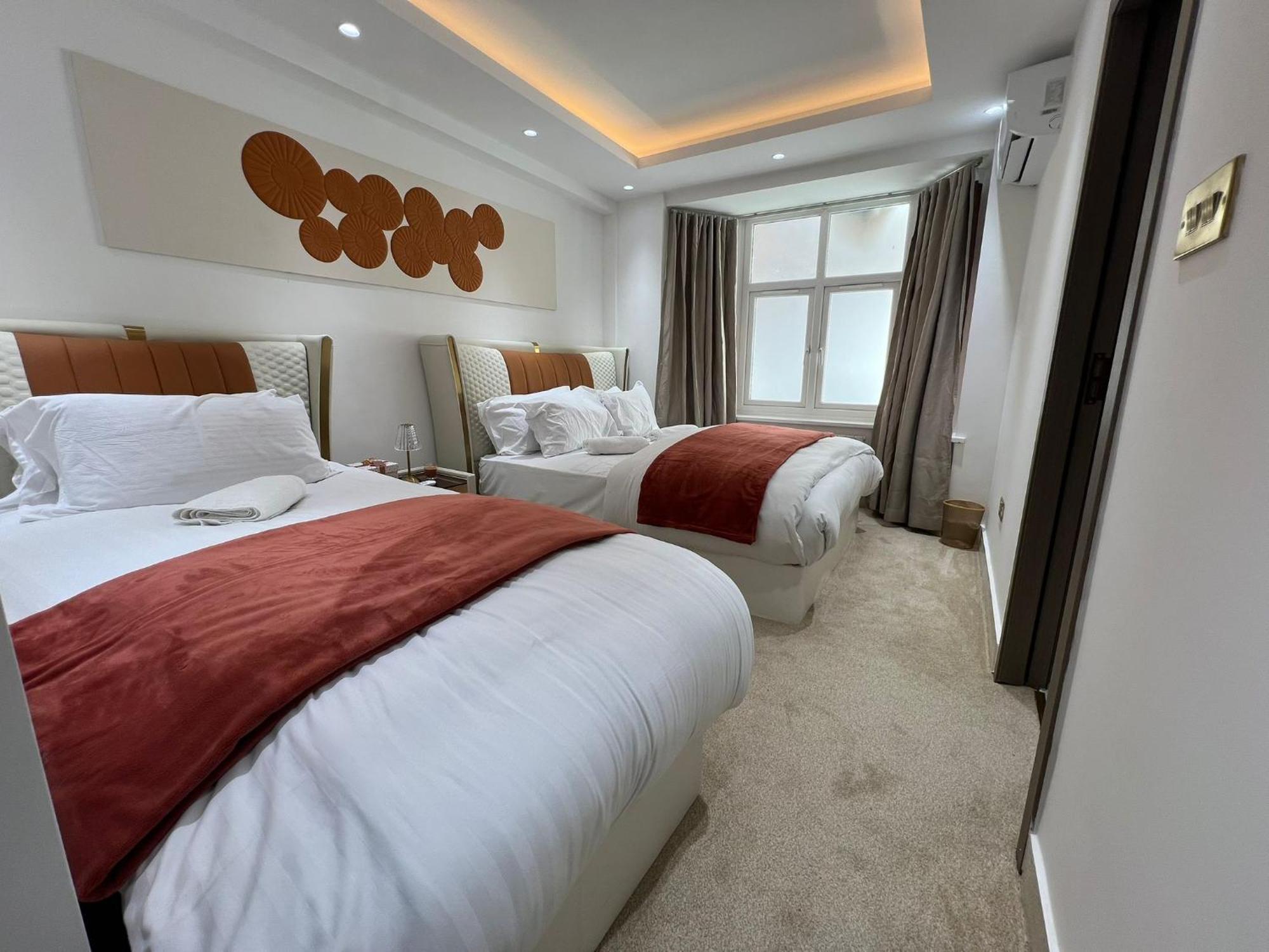 Chic & Modern 1-bedroom In Prime Mayfair H2 Apartment *