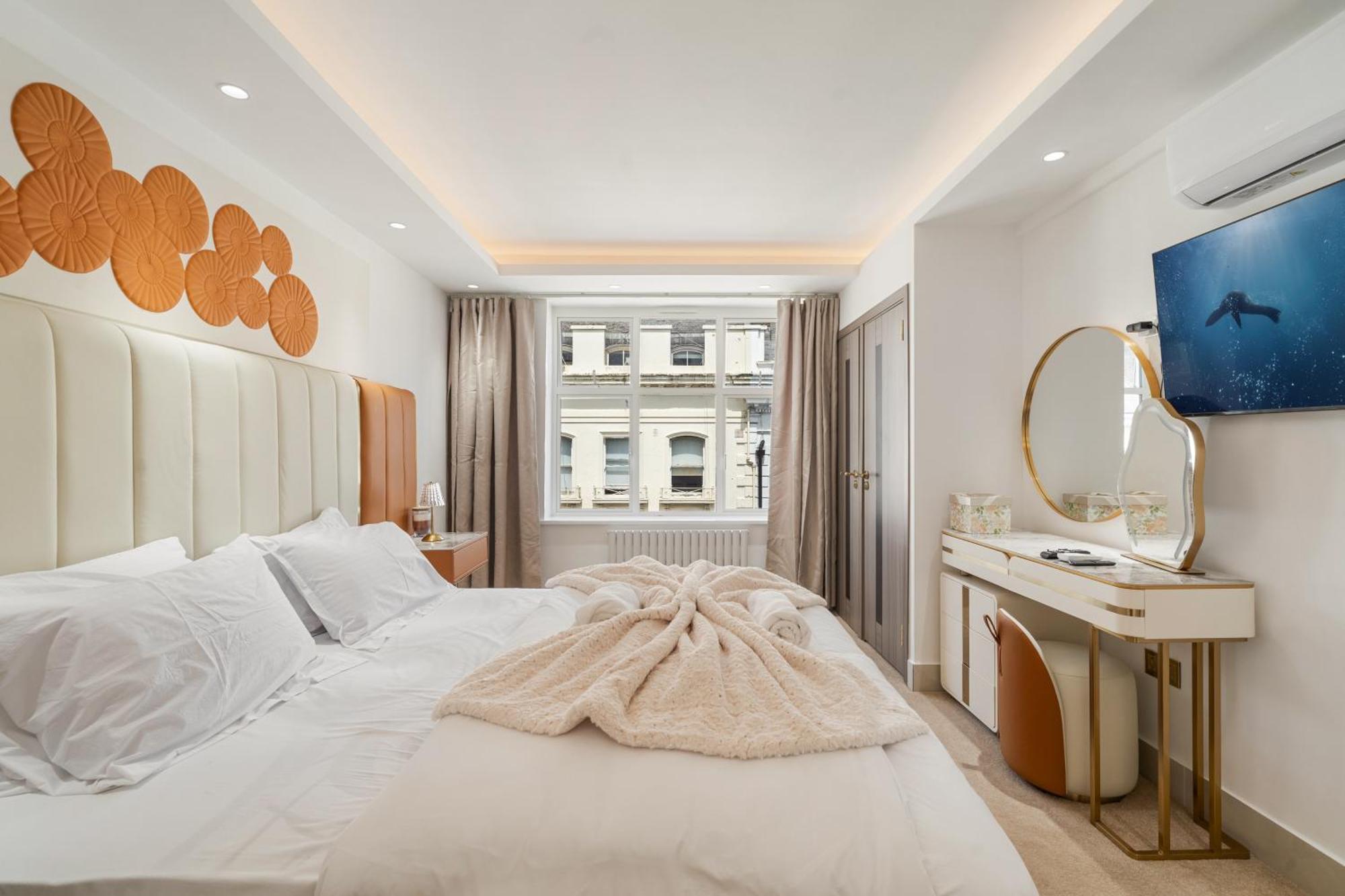 Apartment Exclusive 2-bedroom Retreat In Iconic Mayfair H8 *