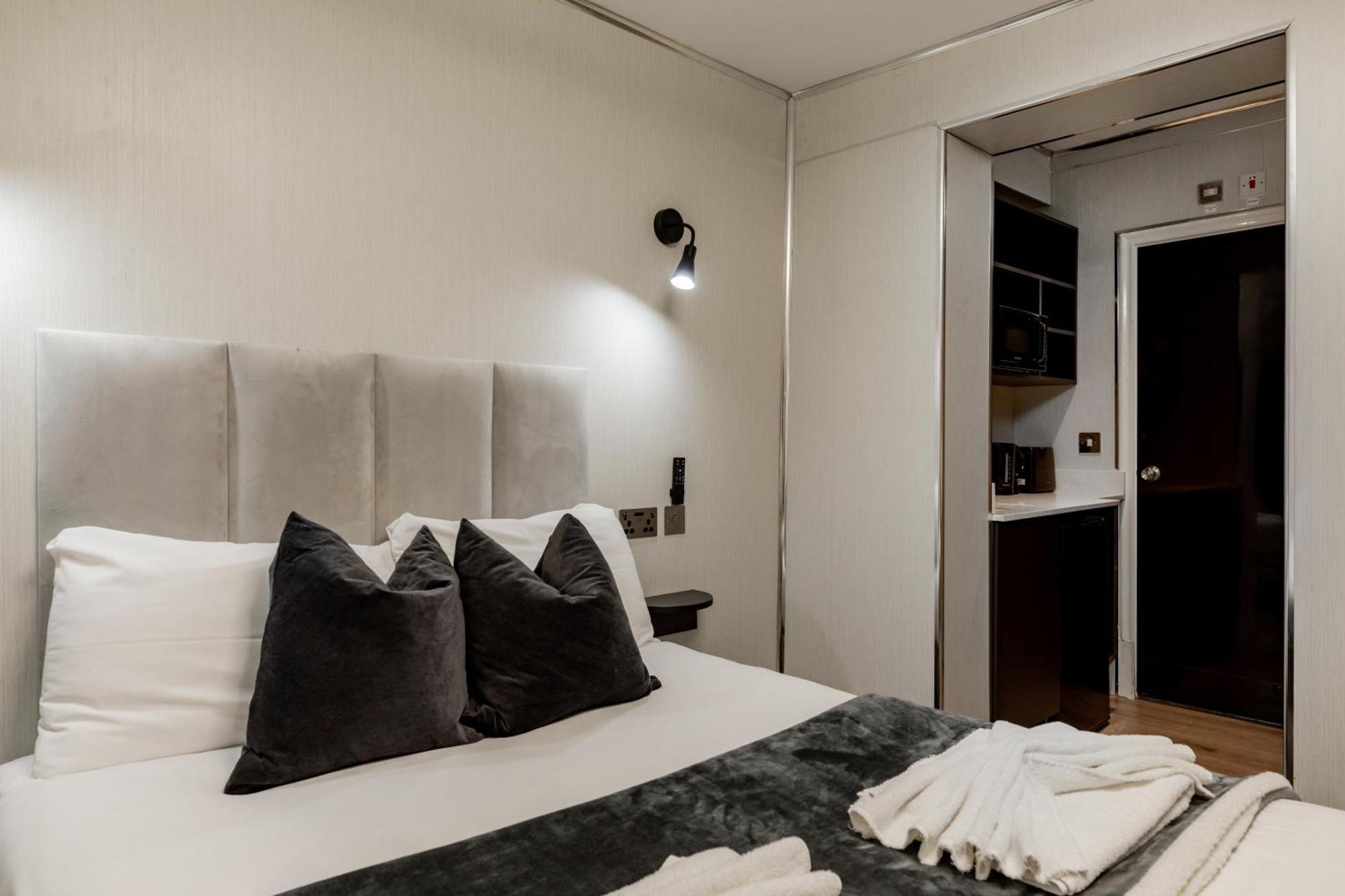 Hotel Britannia Hyde Park London